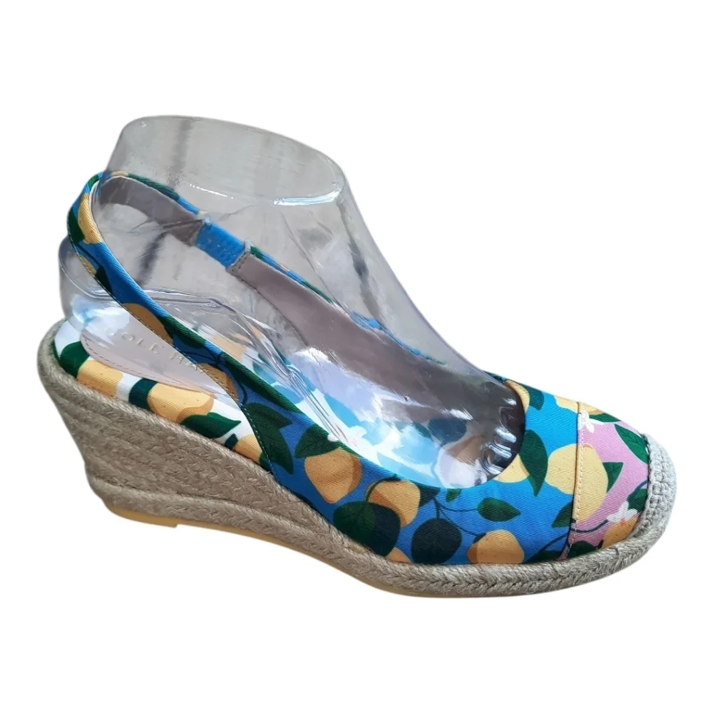 🛍 NIB Cole Haan Cloudfeel Wedge Slingback Espadrille Azure Blue Lemon Print